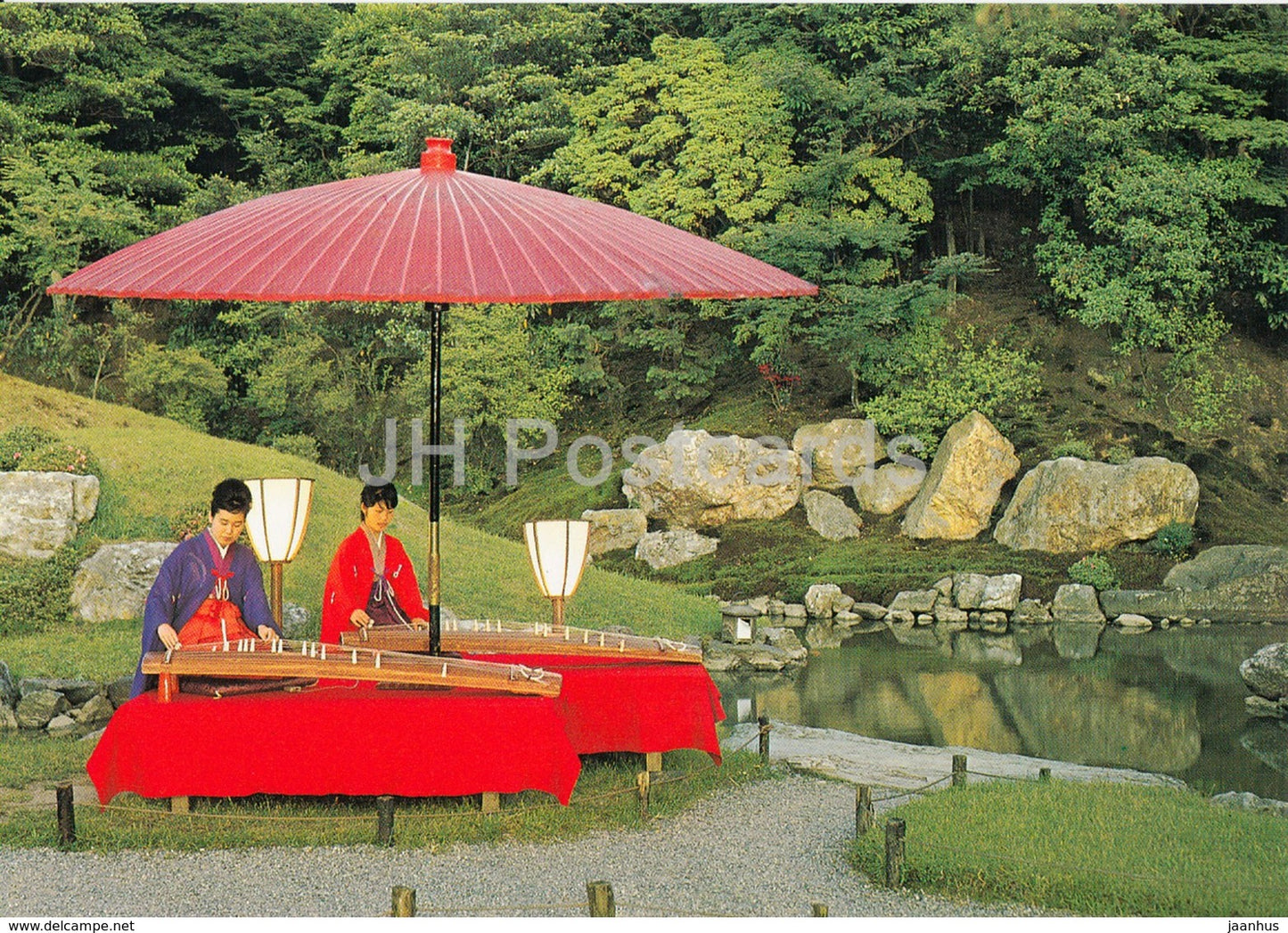 Kyoto - The Garden in Shorenin - folk costumes - folk music instrument - Japan - unused - JH Postcards