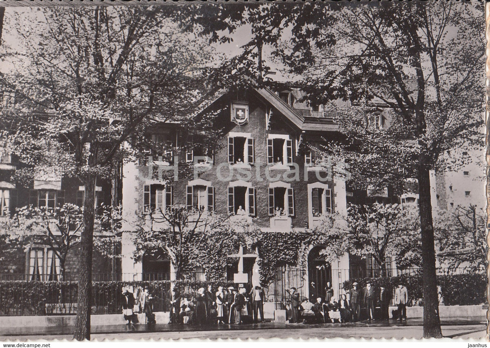 Paris - Maison de Retraite Suisse - Avenue de St Mande - France - used - JH Postcards