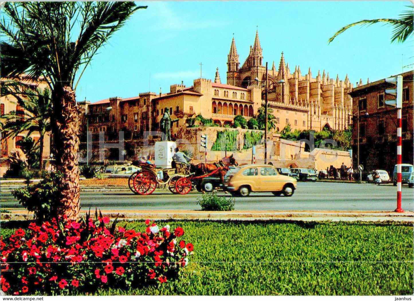 Palma de Mallorca - Catedral y Palacio de la Almudaina - car - cathedral - 1977 - Spain - used - JH Postcards