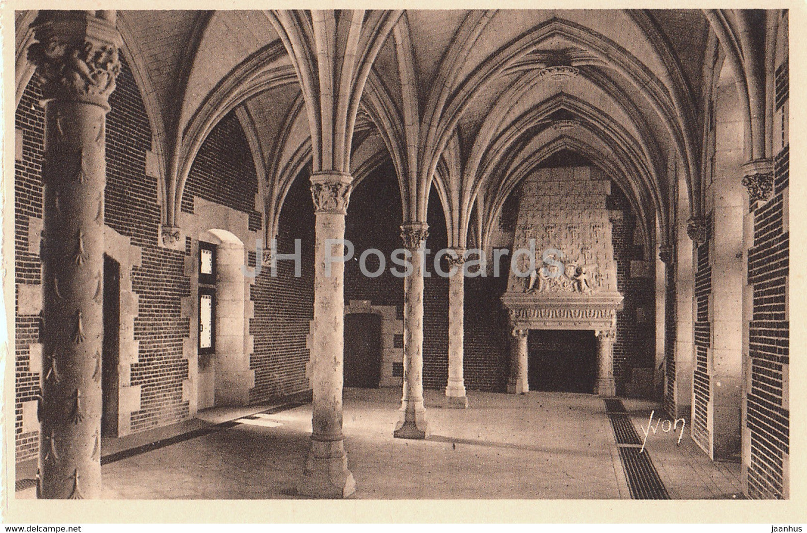 Chateau d'Amboise - La Salle des Etats - 99 - castle - old postcard - France - unused - JH Postcards