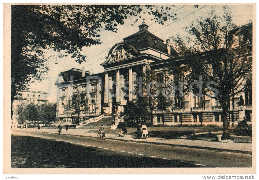 National Museum of Liatvian and Russian Art - Riga - old postcard - Latvia USSR - unused - JH Postcards
