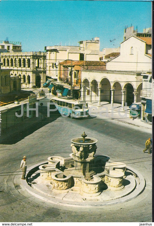 Heraklion - The Fountain of Morozini and the Facade of St. Mark Church - bus - Greece - used - JH Postcards