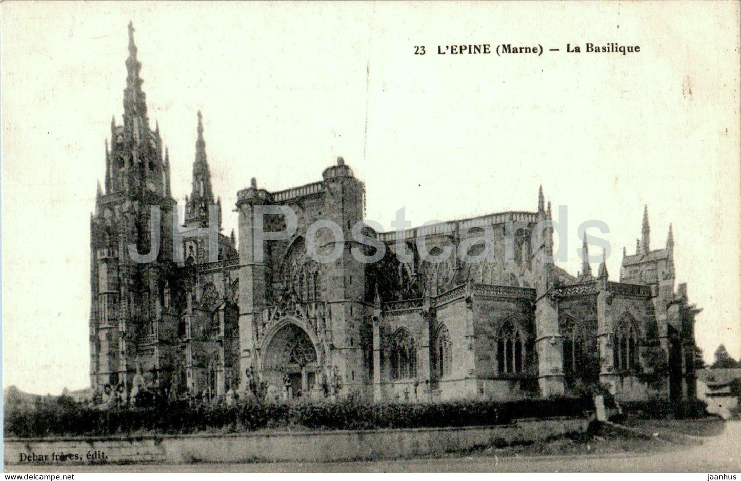 L'Epine - La Basilique - cathedral - 23 - old postcard - France - used - JH Postcards