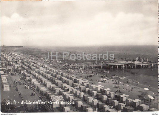 Grado - Saluto dall' incantevole spiaggia - beach - old postcard - 1954 - Italy - used - JH Postcards