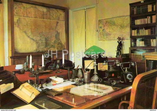 Moscow Kremlin - Lenin Working Room in Kremlin - telephone - Russia USSR - unused