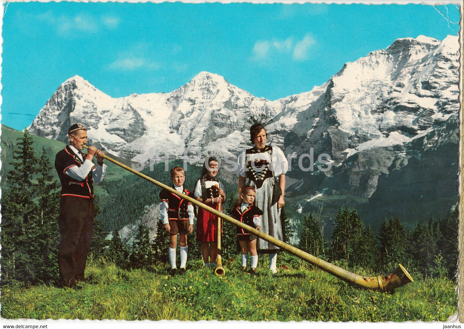 Berner Oberland - Blick auf Eiger Monch und Jungfrau - Alphorn - Swiss folk costumes - Switzerland - used - JH Postcards