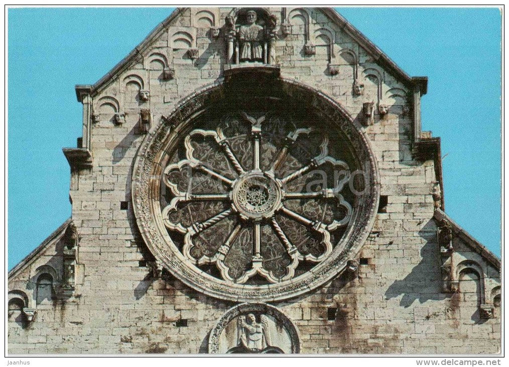 Il rosone della cattedrale - the rosette , cathedral  - Ruvo di Puglia - Bari - Puglia - 29 - Italia - Italy - unused - JH Postcards