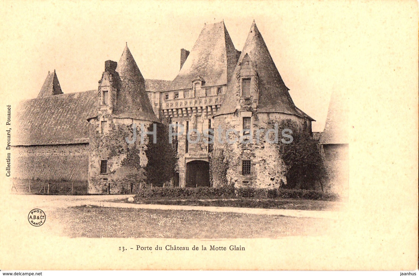 Porte du Chateau de la Motte Glain - 13 - castle - old postcard - France - unused