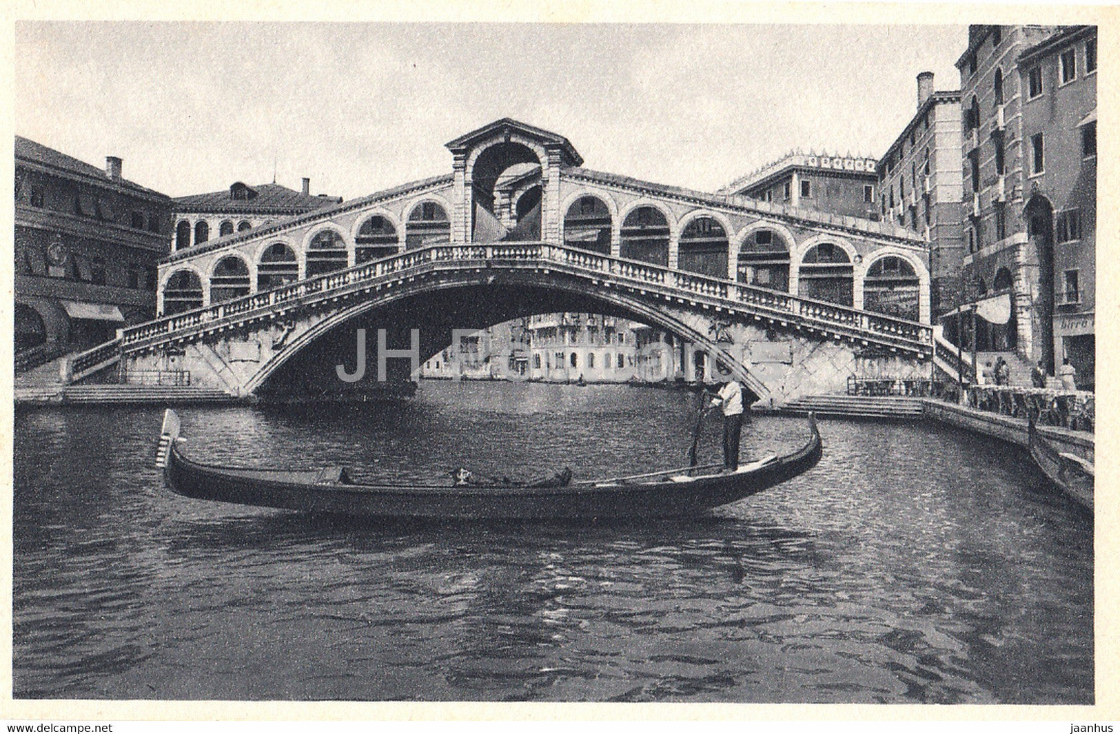 Venezia - Vendig - Venice - Ponte di Rialto - The Rialto Bridge - old postcard - Italy - unused - JH Postcards