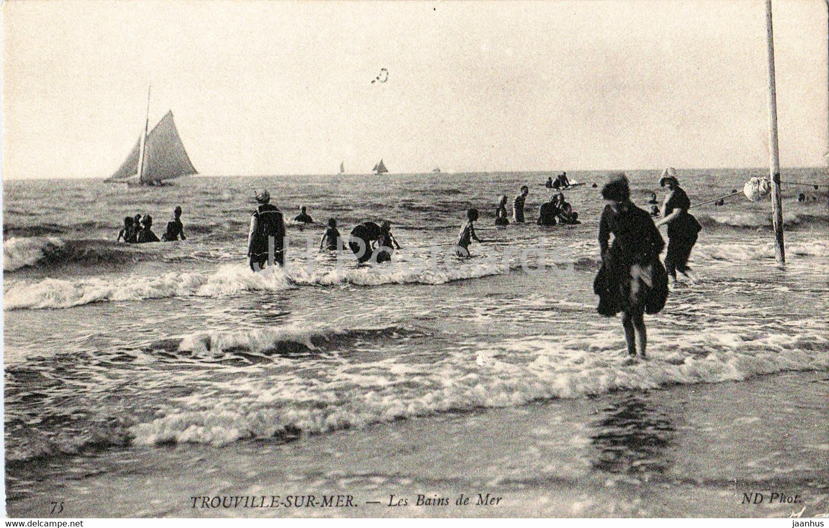 Trouville - Les Bains de Mer - 75 - old postcard - France - unused - JH Postcards