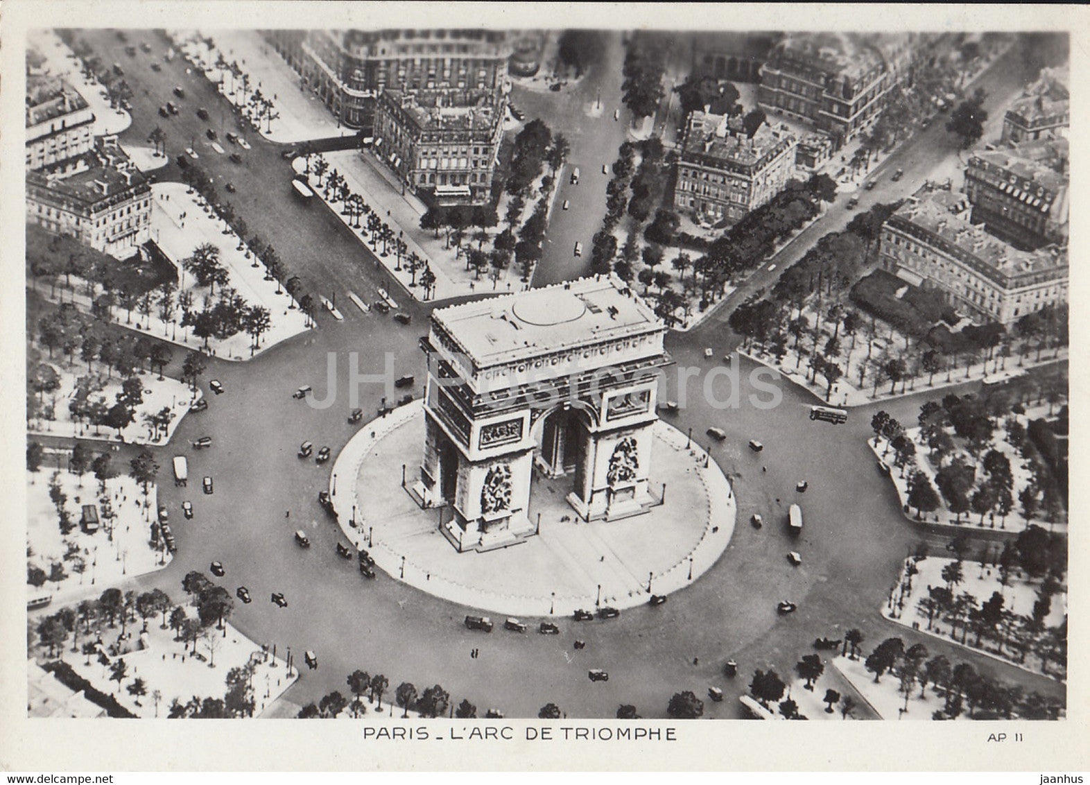 Paris - L'Arc De Triomphe - AP 11 - France - unused - JH Postcards