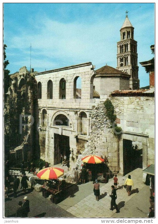 Diocletian`s Palace - old town - Split - 288 - Yugoslavia - Croatia - unused - JH Postcards