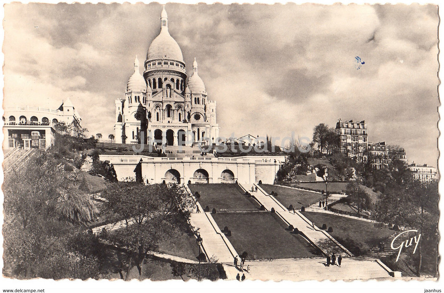 Paris - Basilique du Sacre Coeur de Montmartre - cathedral - 318 - old postcard - France - used - JH Postcards