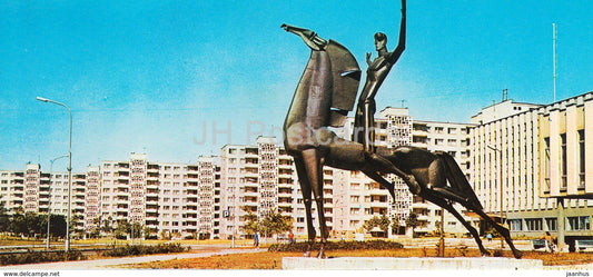 Vilnius - New Lazdynai housing development - sculpture - horse - 1978 - Lithuania USSR - unused - JH Postcards
