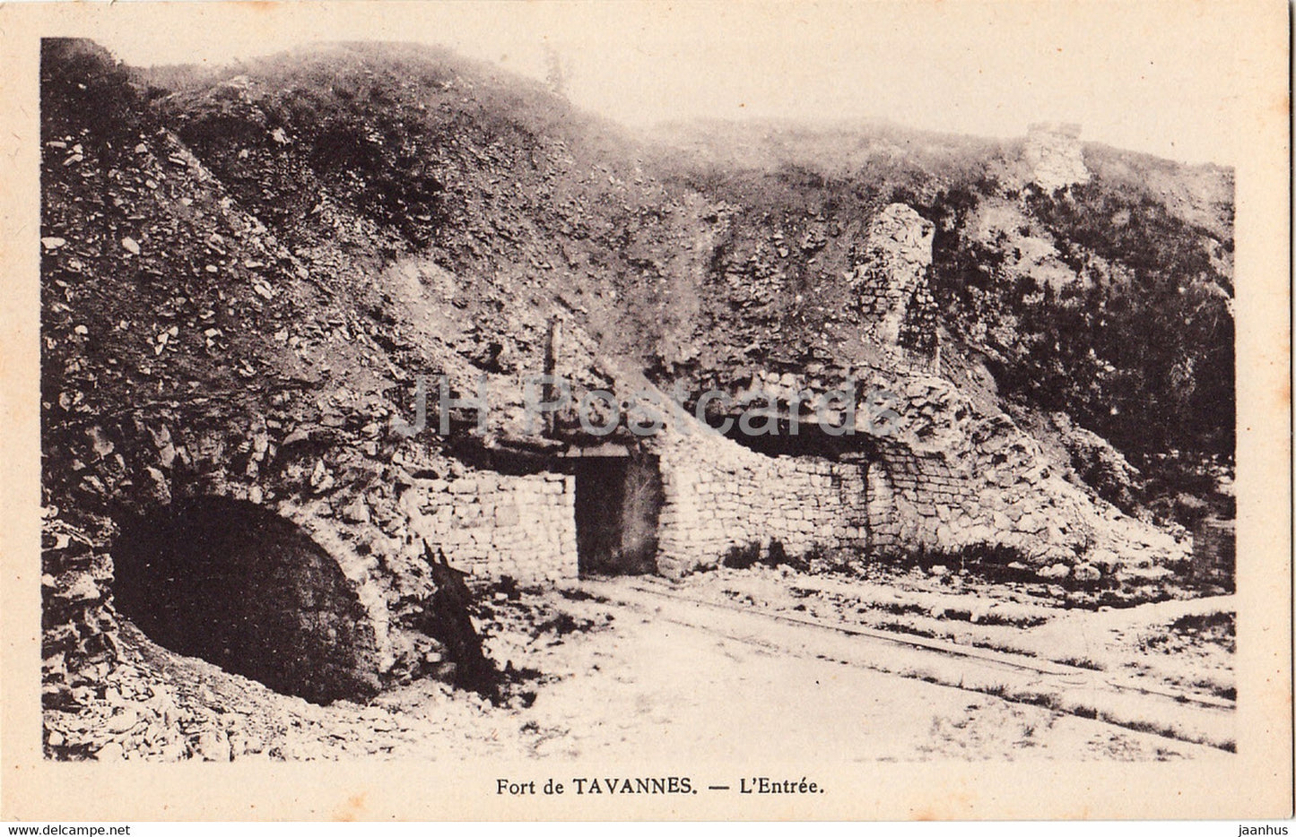 Fort de Tavannes - L'Entree - military - WWI - old postcard - France - unused - JH Postcards