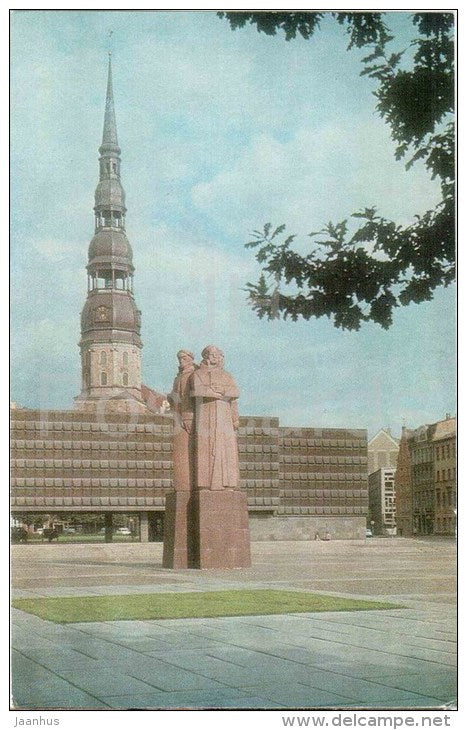 Memorial of Latvian Red Riflemen - Riga - Old Town - 1976 - Latvia USSR - unused - JH Postcards