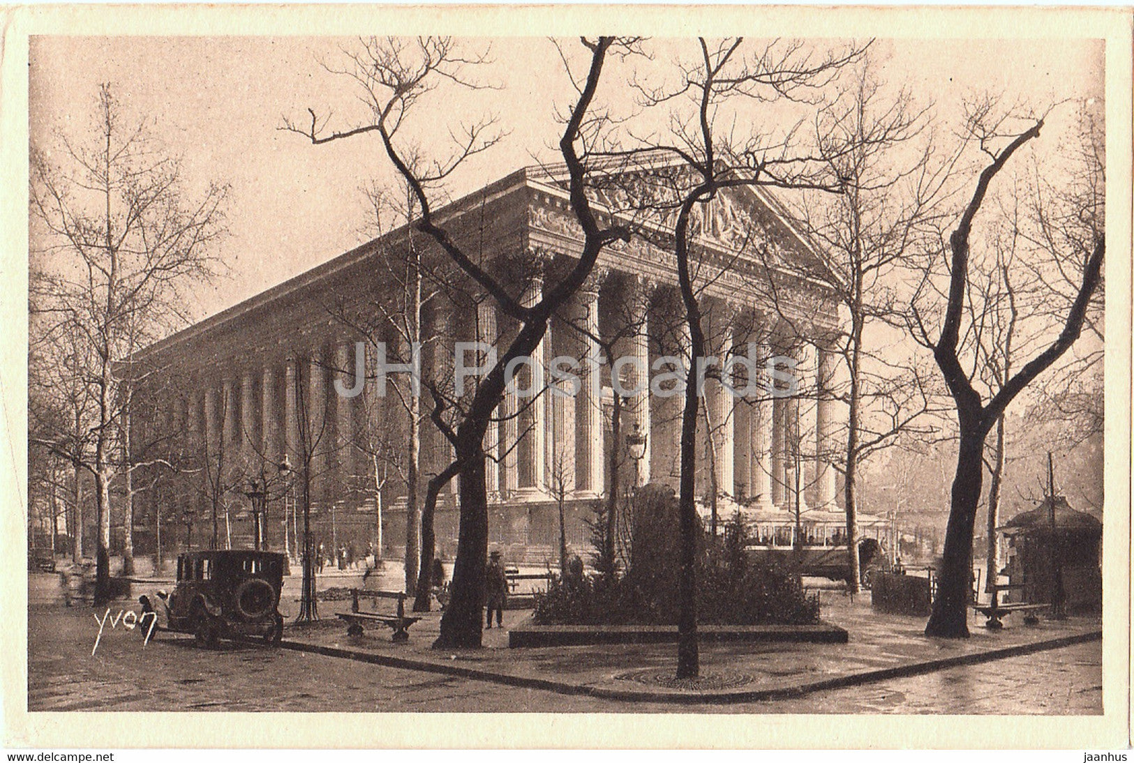 Paris - Eglise de la Madeleine - Magdalene Church - old car - old postcard - France - unused - JH Postcards