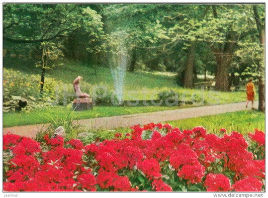At the Bastion Hill - flowers - Riga - old postcard - Latvia USSR - unused - JH Postcards