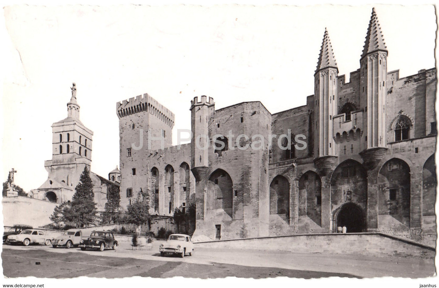 Avignon - LE Palais des Papes - La Cathedrale de Notre Dame des Doms - car - 1961 - France - used - JH Postcards