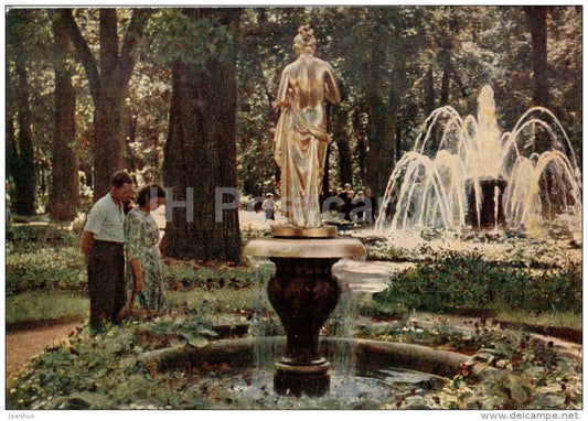 garden near Monplaisir Palace - Bell fountain - Petrodvorets - 1956 - Russia USSR - unused - JH Postcards