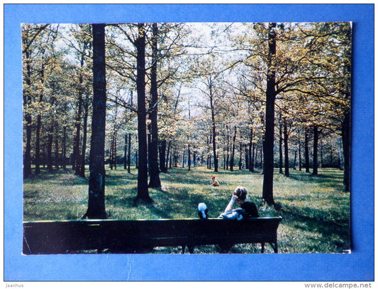 resting area - Botanical Garden of the USSR - 1973 - Russia USSR - JH Postcards