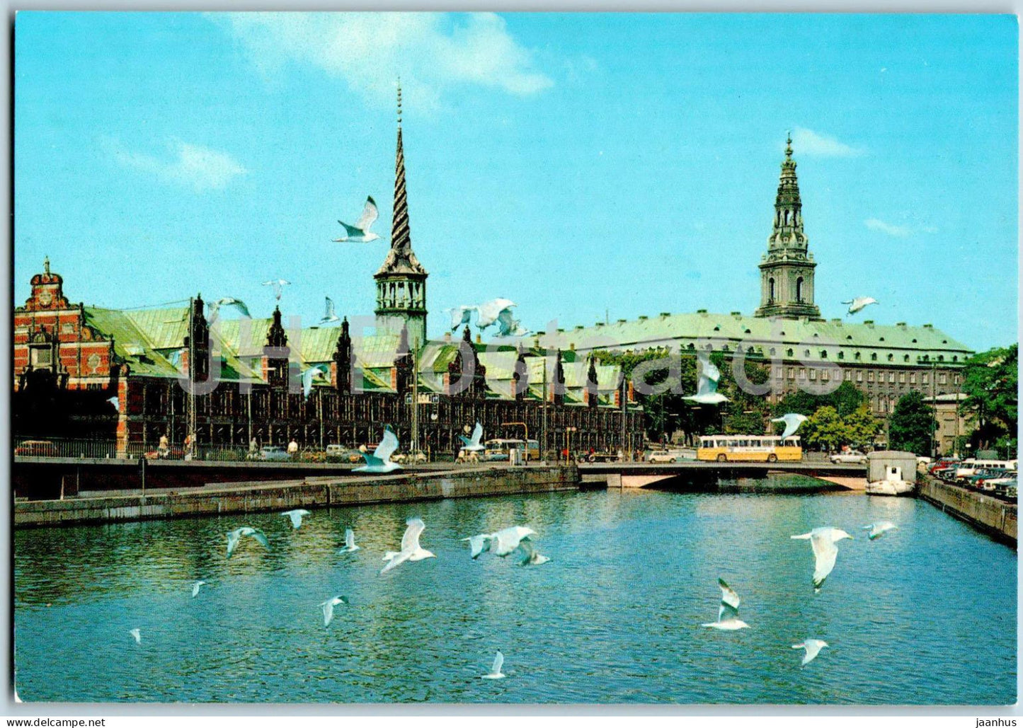 Copenhagen - Kobenhavn - Borsen og Christiansborg - Stock Exchange and Christiansborg Palace - T 121 - Denmark - unused - JH Postcards
