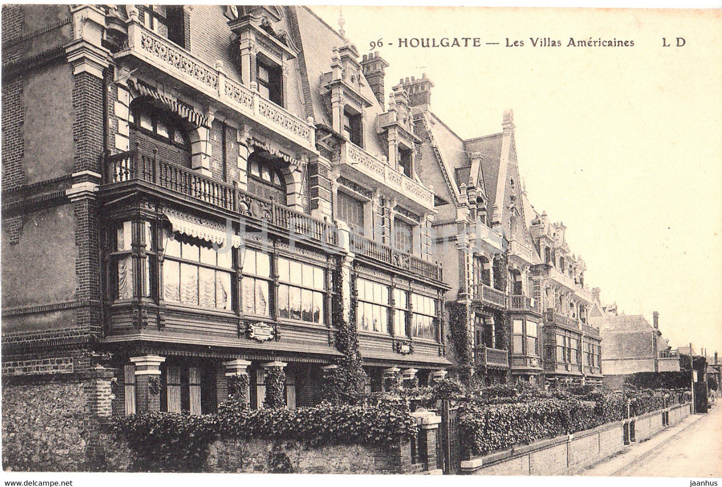 Houlgate - Les Villas Americaines - 96 - old postcard - France - unused - JH Postcards