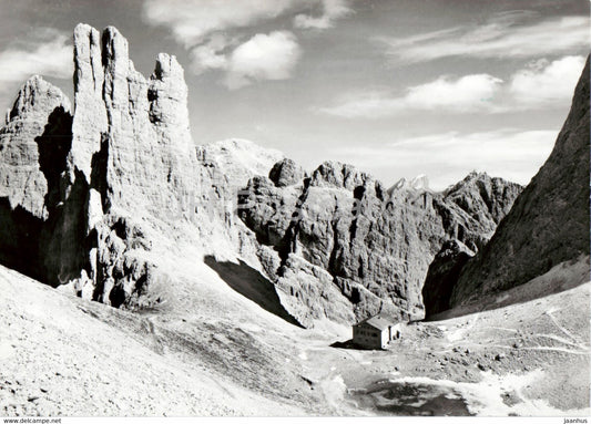 Dolomiti - Rifugio Re Alberto con le Torri del Vajolet - old postcard - Italy - unused - JH Postcards