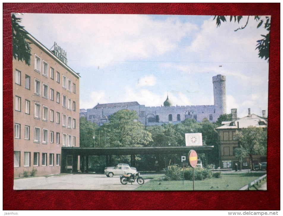 view of the Toompea Castle - hotel Tallinn - motorbike - cars - Tallinn - 1968 - Estonia USSR - unused - JH Postcards