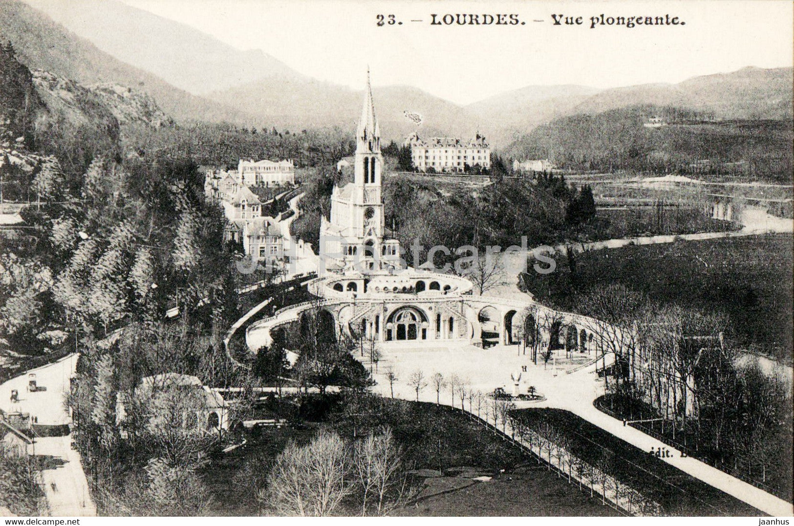 Lourdes - Vue plongeante - 23 - old postcard - France - unused - JH Postcards