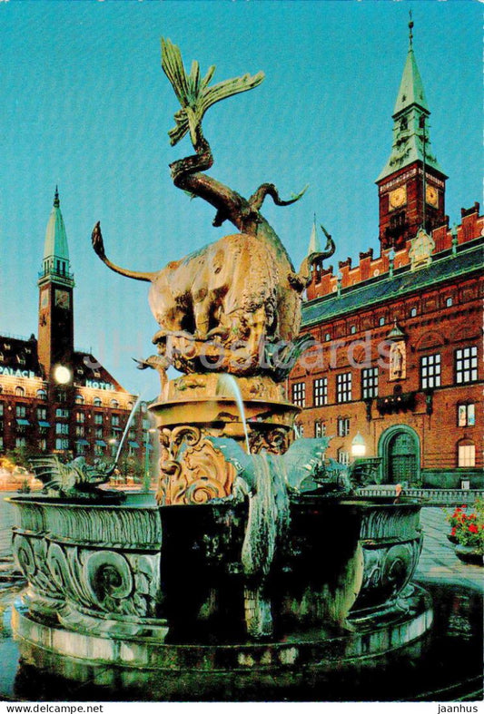 Copenhagen - Kobenhavn - Radhuspladsen med Dragespringvandet - Town Hall - Dragon Fountain T 108 - Denmark - unused - JH Postcards