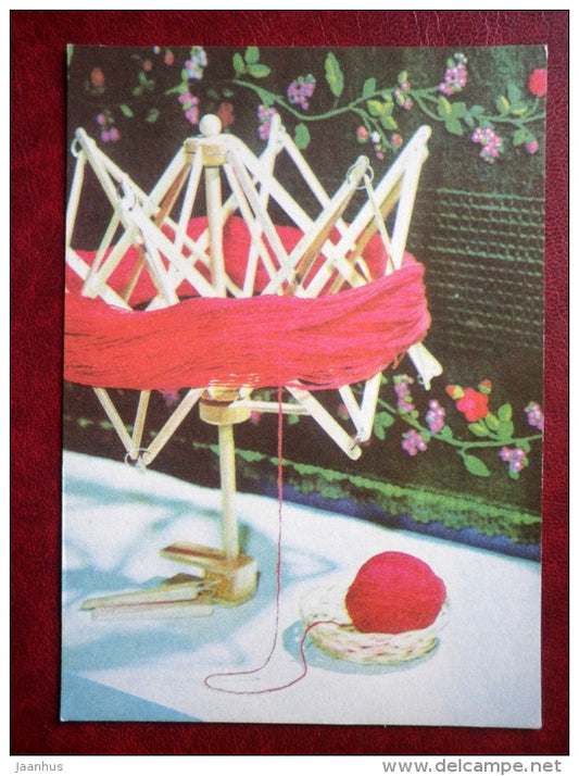 New Year Greeting card - red clew - embroidered tapestry - 1977 - Estonia USSR - used - JH Postcards