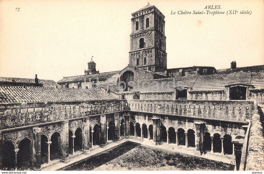 Arles - Le Cloitre Saint Trophime - cloister - 17 - old postcard - France - unused - JH Postcards
