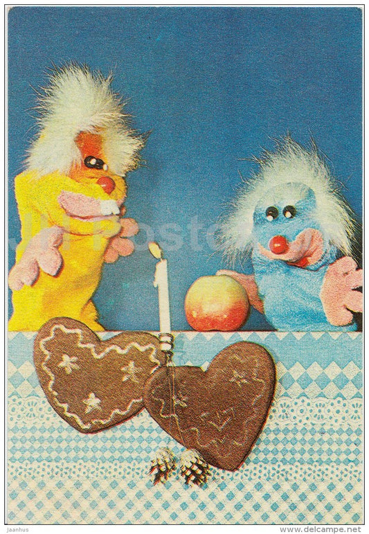 mini New Year greeting card - fabric dolls - 1981 - Estonia USSR - used - JH Postcards
