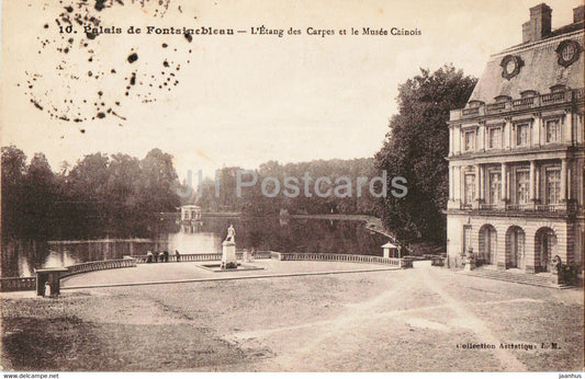 Palais de Fontainebleau - L'Etang des Carpes et le Musee Chinois - old postcard - 1920 - France - used - JH Postcards