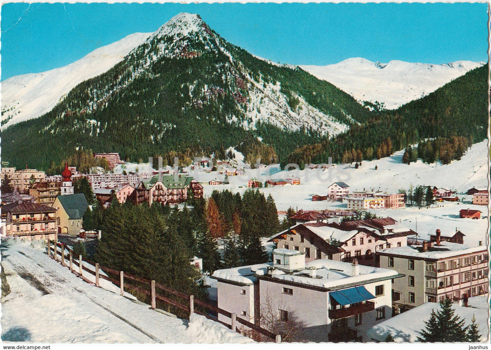 Davos 1560 m - Dorfteil mit Blick auf Seehorn - 16270 - 1970 - Switzerland - used - JH Postcards