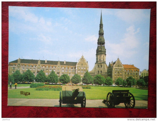 The Latvian Red Riflemen Square - cannons - Riga - 1982 - Latvia USSR - unused - JH Postcards