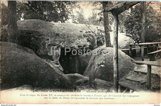 Foret de Fontainebleau - Caverne de Brigands - 452 - old postcard - France - unused - JH Postcards