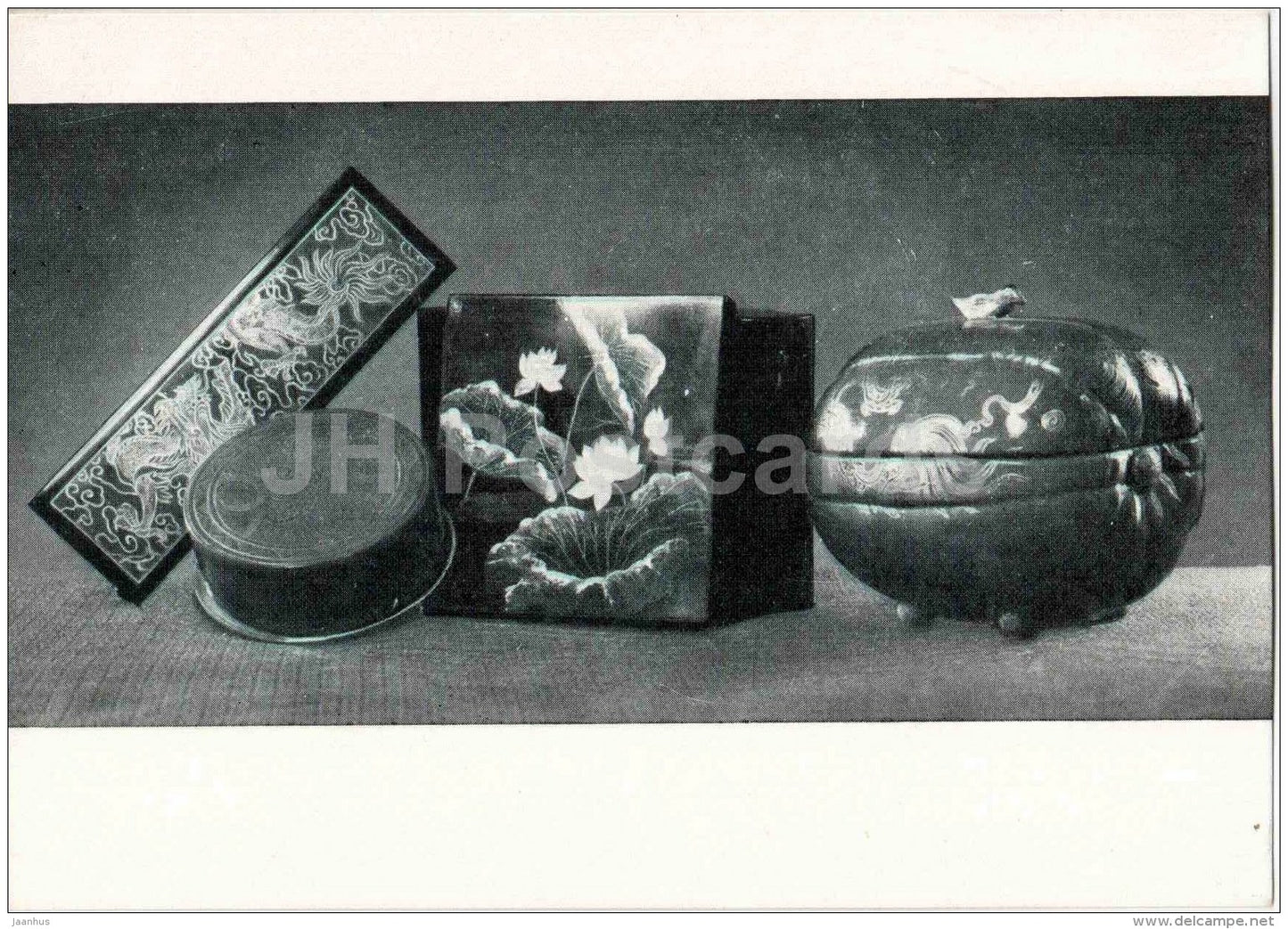 casket , lacquer - Vietnamese art - unused - JH Postcards