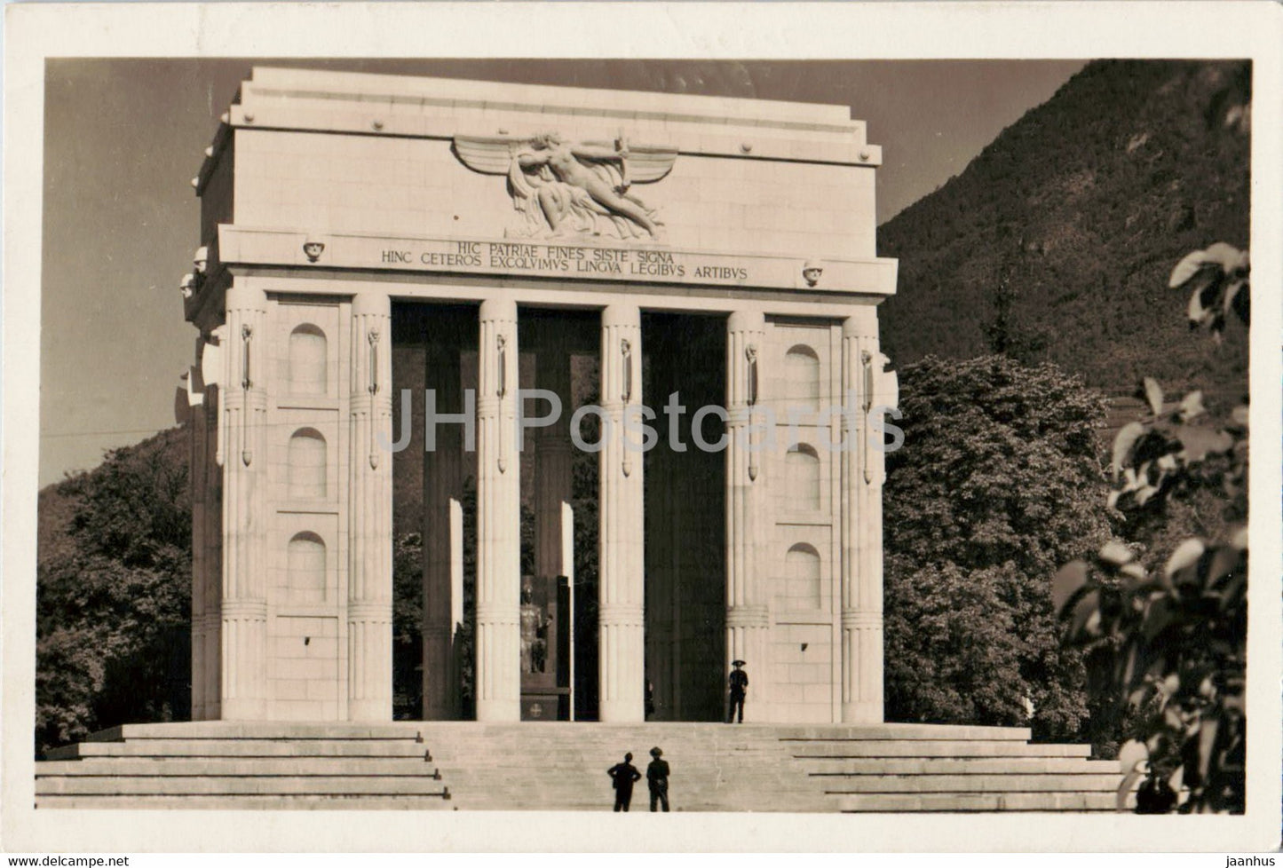 Bolzano - Monumento alla Vittoria - monument - 700-60 - old postcard - 1930 - Italy - used - JH Postcards