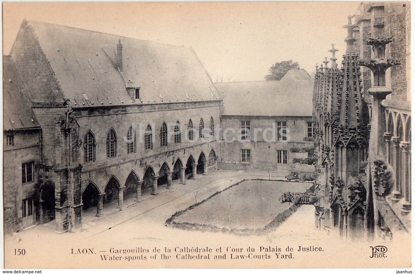 Laon - Gargouilles de la Cathedrale et Cour du Palais de Justice - cathedral - 150 - old postcard - France - unused - JH Postcards