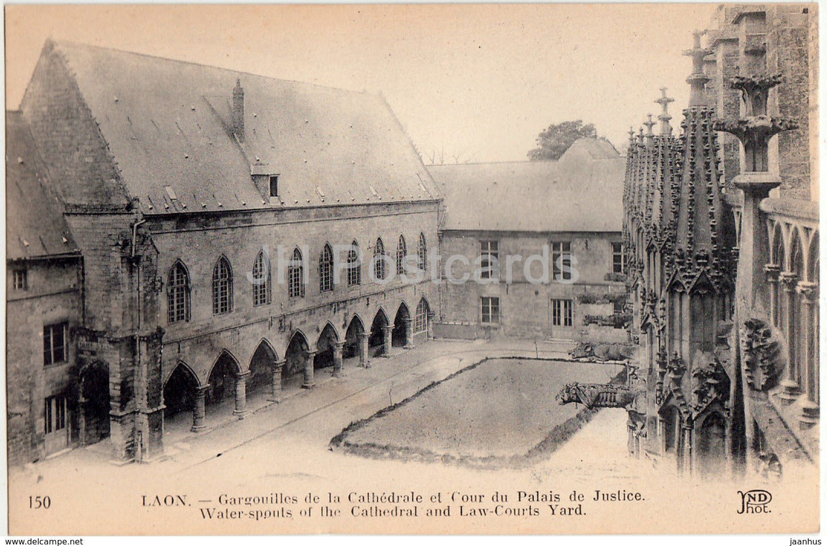 Laon - Gargouilles de la Cathedrale et Cour du Palais de Justice - cathedral - 150 - old postcard - France - unused - JH Postcards