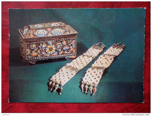 Moscow Kremlin Armoury Museum - Cascet - Ryasno Pendants - 17th cent. - gold - precious stones  - pearls - unused - JH Postcards