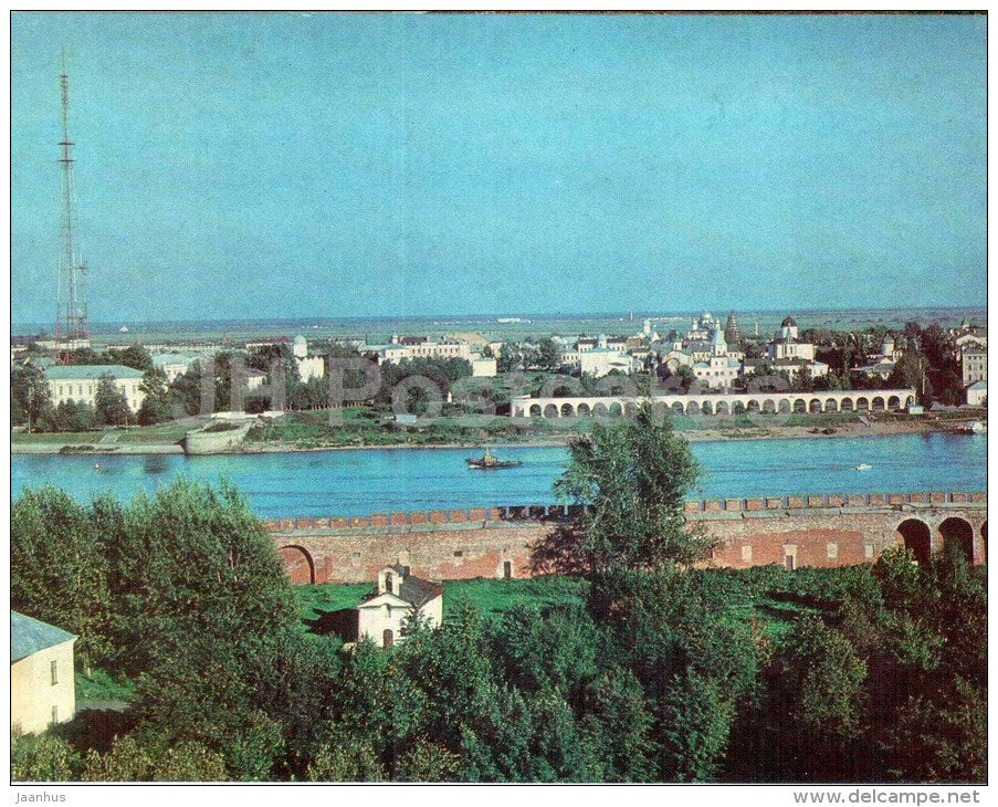view of the Yaroslav Dvorische - large format postcard - Novgorod - 1978 - Russia USSR - unused - JH Postcards