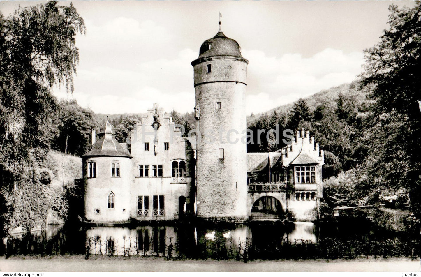 Schloss Mespelbrunn im Spessart - castle - 1963 - Germany - used - JH Postcards
