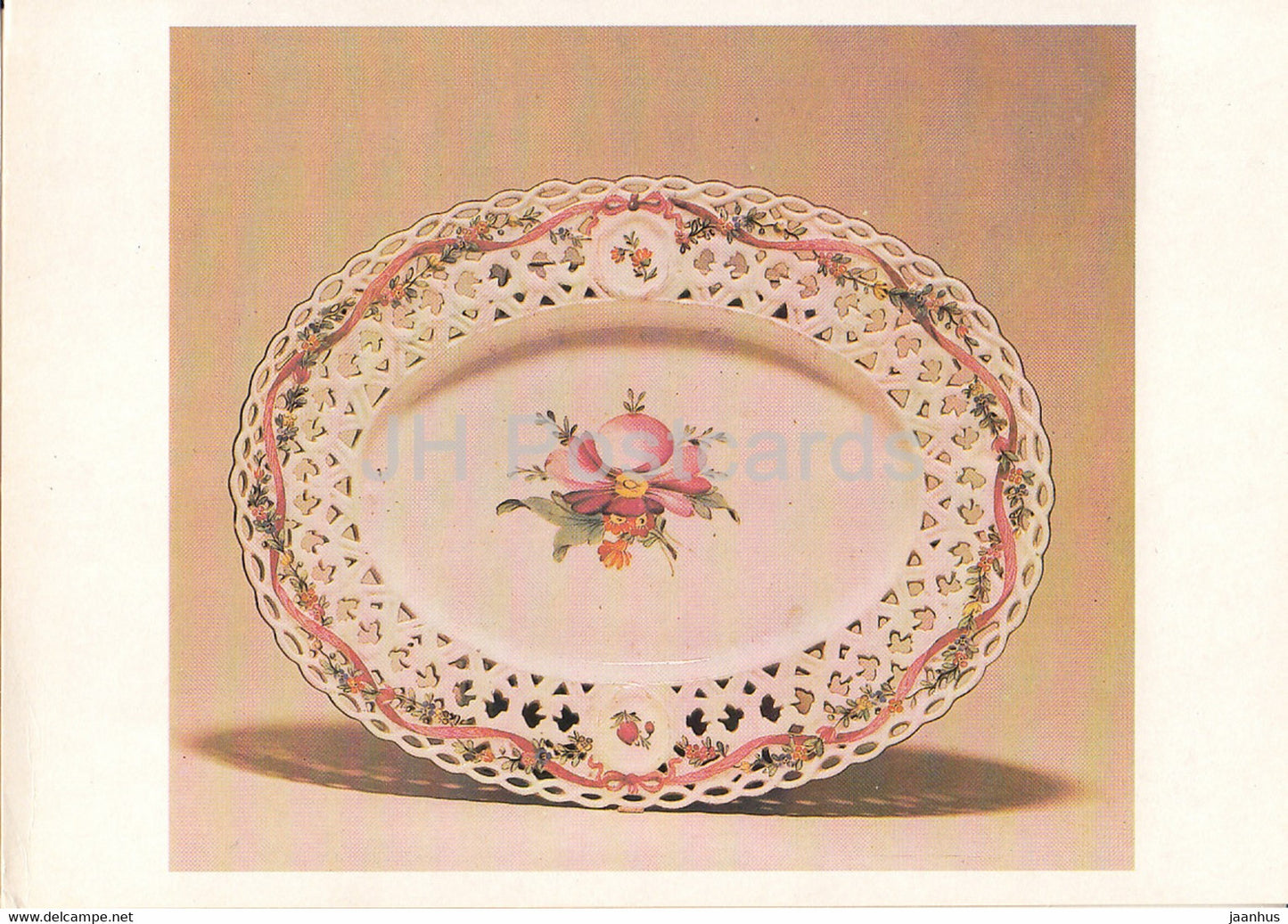 Oval Dish - Russian ceramics and porcelain - 1982 - Russia USSR - unused - JH Postcards