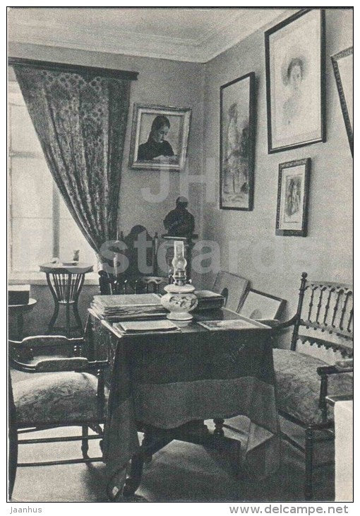 Tatyana´s room - table with autographs - Leo Tolstoy House Museum in Moscow - 1958 - Russia USSR - unused - JH Postcards