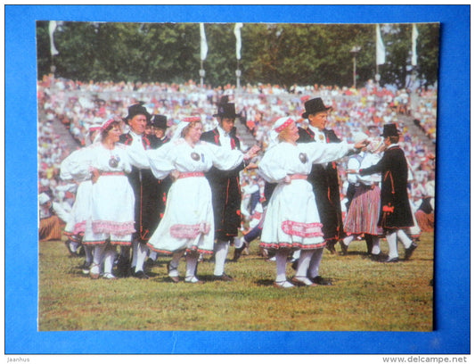 Estonian folk dancers 7 - folk costumes - dance festival - large format card - 1975 - Estonia USSR - unused - JH Postcards