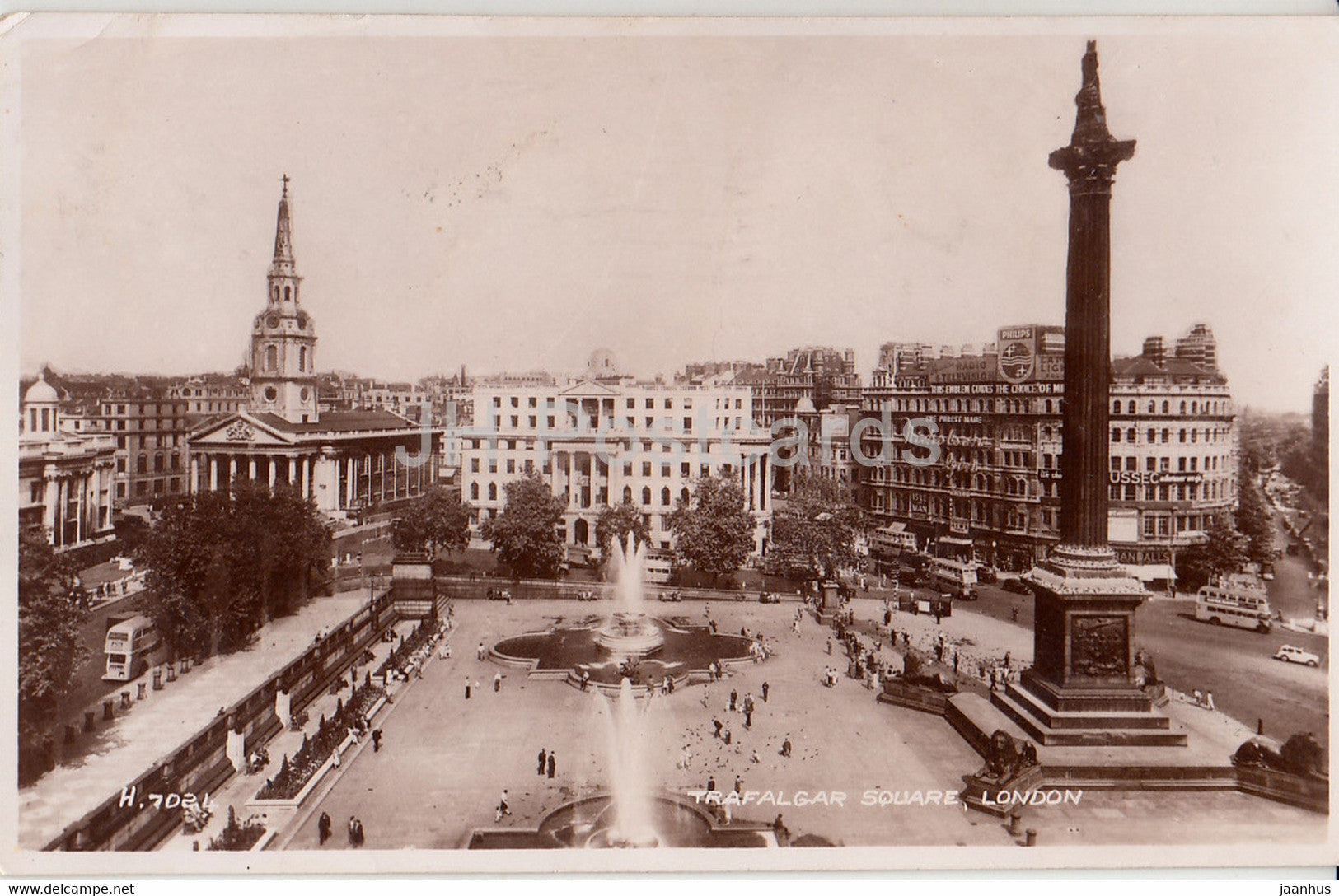 London - Trafalgar Square - Valentine - 7024 - old postcard - England - United Kingdom - used - JH Postcards