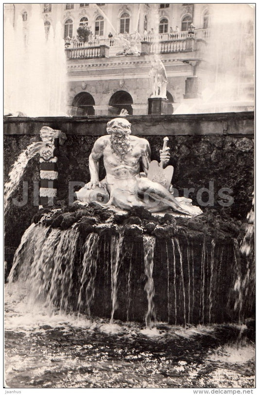 fountain Volkhvs - fountains - Petrodvorets - 1967 - Russia USSR - unused - JH Postcards